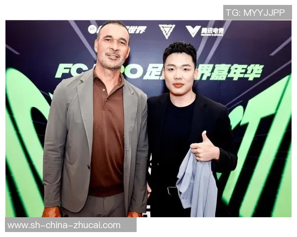 足球明星长袖T恤热销中展现你的球迷风采与个性魅力